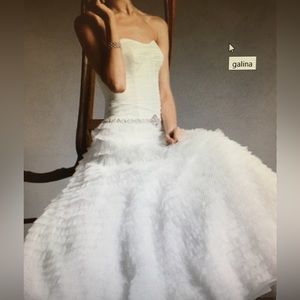 NEW WITH TAGS Galina Swag Strapless Organza Ball Gown/SIZE4/Unaltered